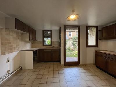 Maison - 95 m² - 6 pièces