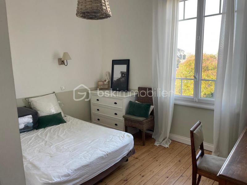 Maison en pierre - 162 m² - 7 pièces