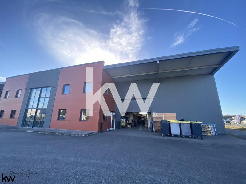 Magasins - 1 200 m²