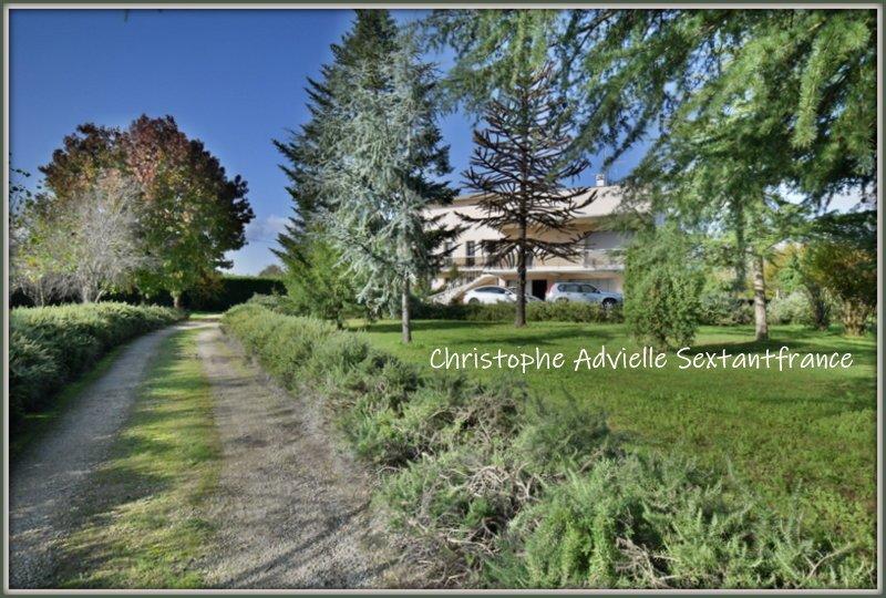 Maison d'architecte - 280 m² - 10 pièces