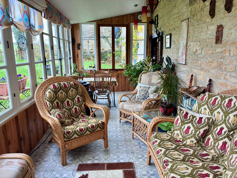 Maison - 360 m² - 13 pièces