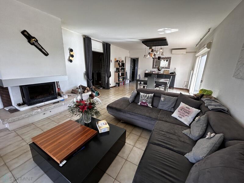 Villa - 300 m² - 13 pièces