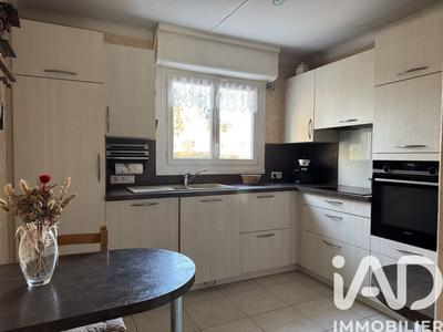 Appartement - 97 m² - 5 pièces