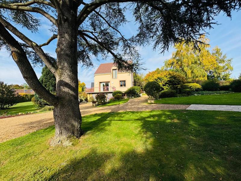 Maison - 137 m² - 4 pièces