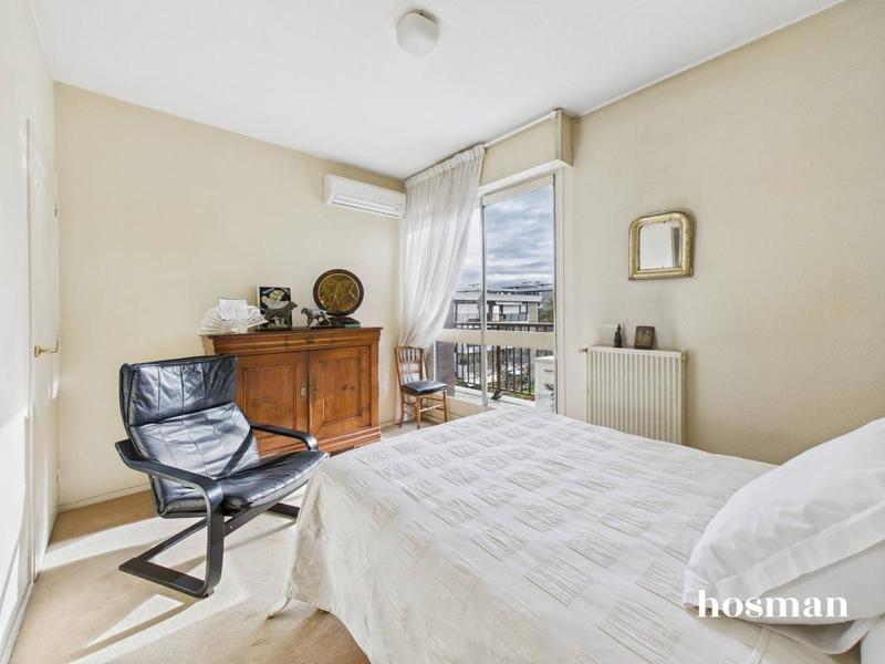 Appartement - 150 m² - 6 pièces