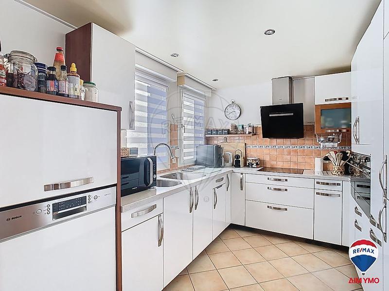 Appartement - 151 m² - 5 pièces