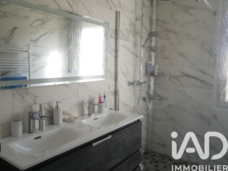 Maison - 92 m² - 5 pièces