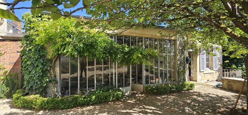 Propriété - 348 m² - 13 pièces