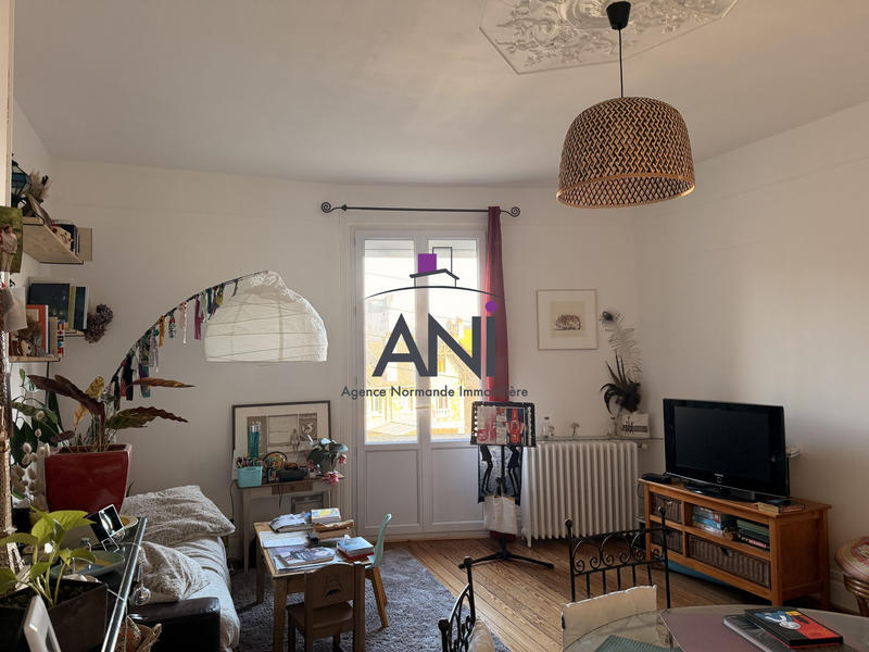 Appartement - 100 m² - 5 pièces