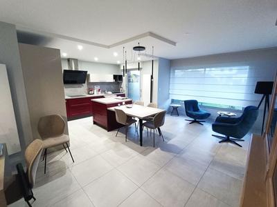 Appartement - 91 m² - 4 pièces