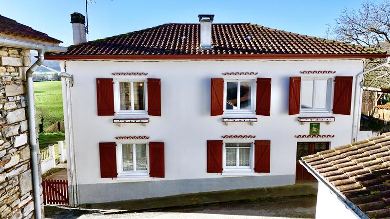 Maison de village - 249 m² - 10 pièces