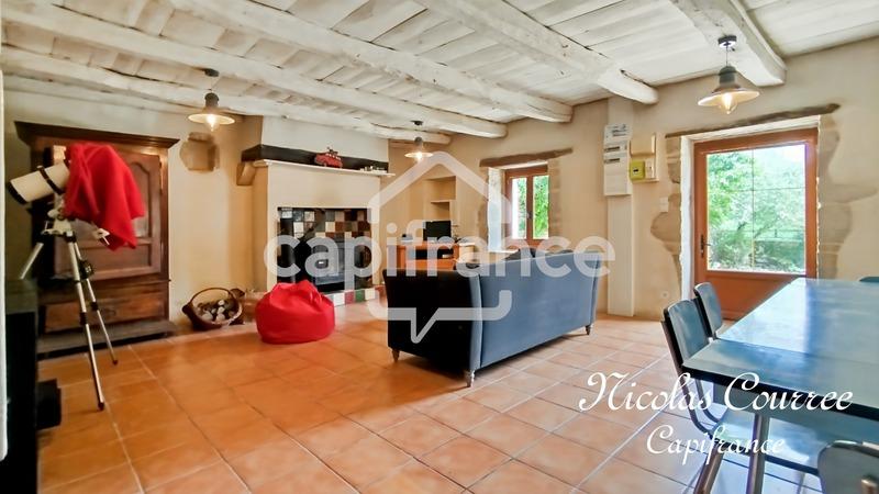 Maison - 202 m² - 5 pièces