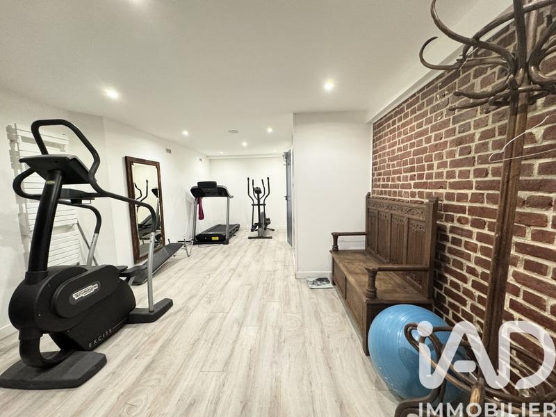 Maison - 400 m² - 10 pièces