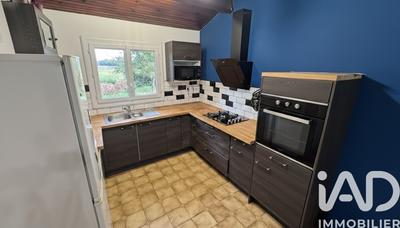 Maison - 94 m² - 5 pièces