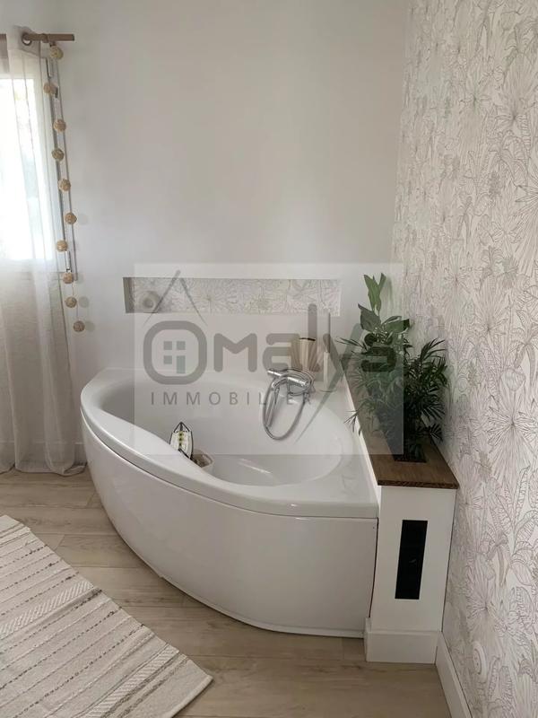 Maison - 130 m² - 5 pièces