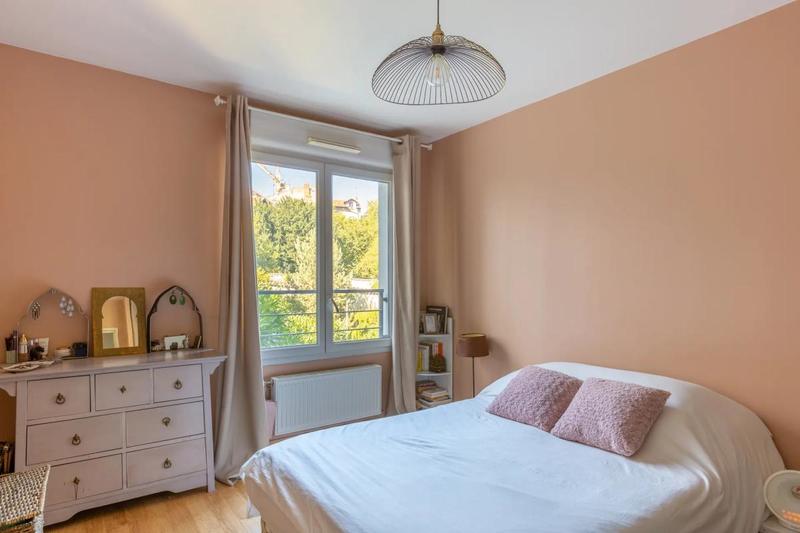 Appartement - 86 m² - 4 pièces