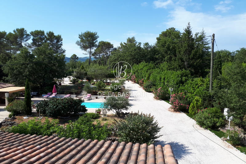 Maison - 175 m² - 8 pièces