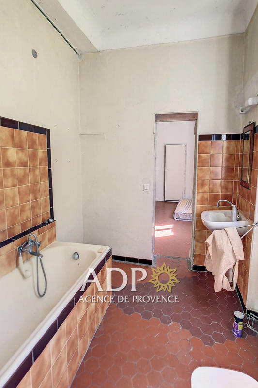 Maison - 186 m² - 8 pièces