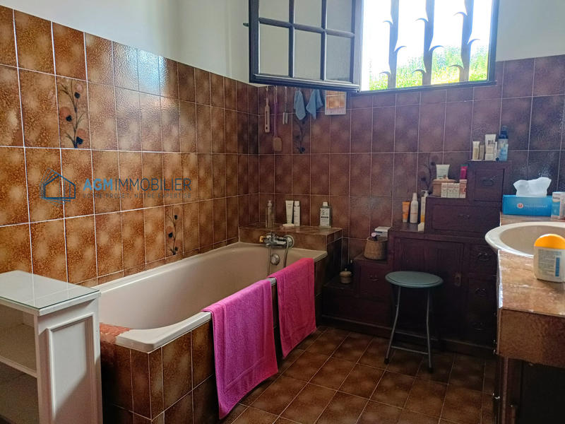 Villa - 104 m² - 6 pièces