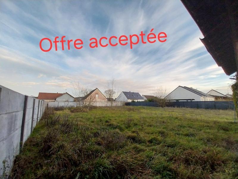 Terrain constructible - 897 m²
