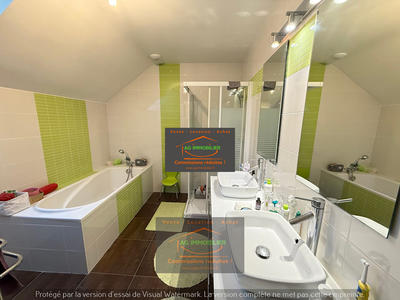 Maison - 166 m² - 7 pièces