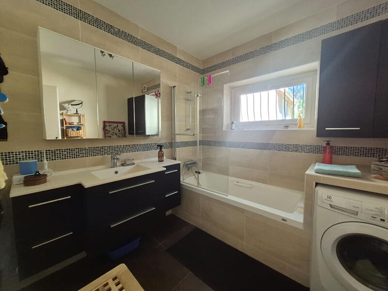 Maison - 209 m² - 5 pièces