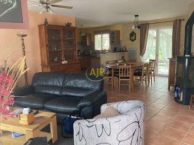 Maison - 103 m² - 5 pièces