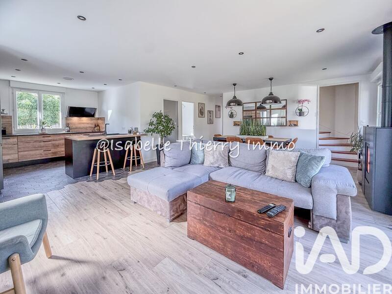 Maison - 103 m² - 7 pièces