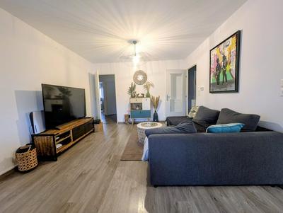 Appartement - 85 m² - 4 pièces