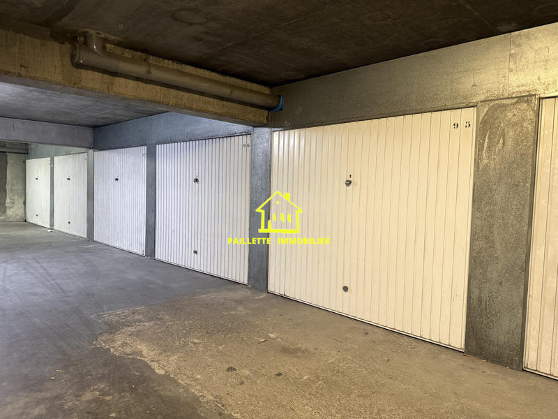 Parking / Garage - 13 m²