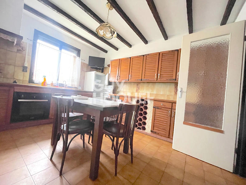 Maison - 99 m² - 4 pièces