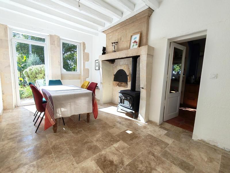 Maison - 200 m² - 8 pièces