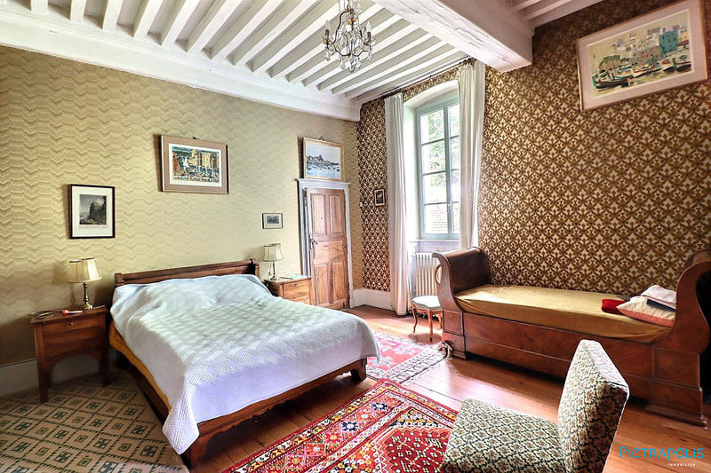 Maison ancienne - 248 m² - 9 pièces