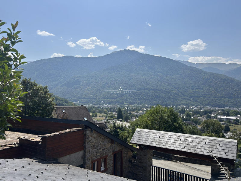 Maison traditionnelle - 140 m² - 4 pièces