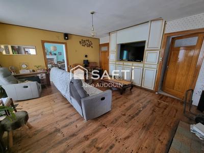 Maison - 275 m² - 11 pièces