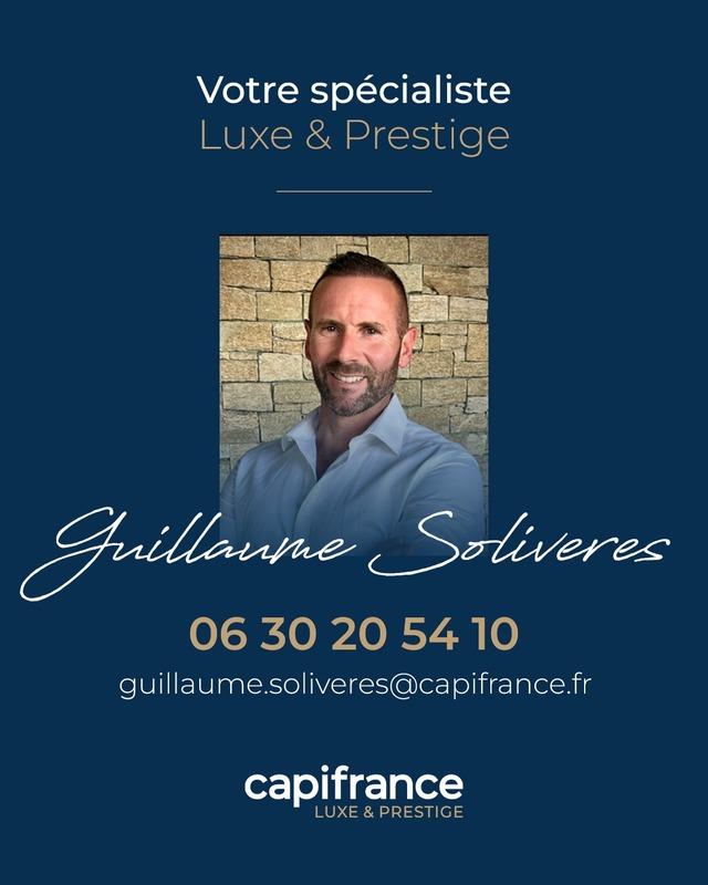 Maison - 330 m² - 9 pièces