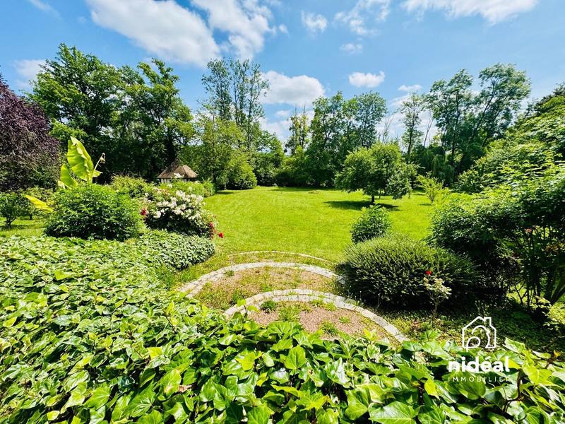 Maison - 373 m² - 16 pièces