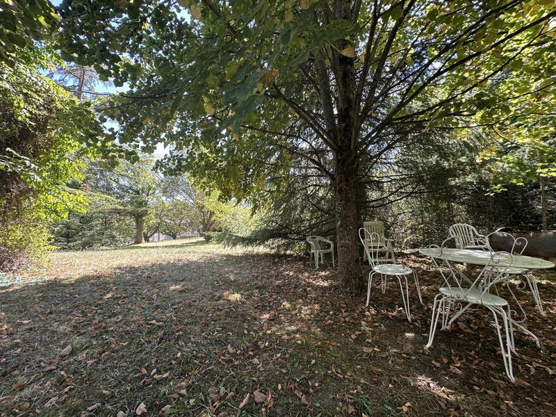 Maison - 177 m² - 8 pièces