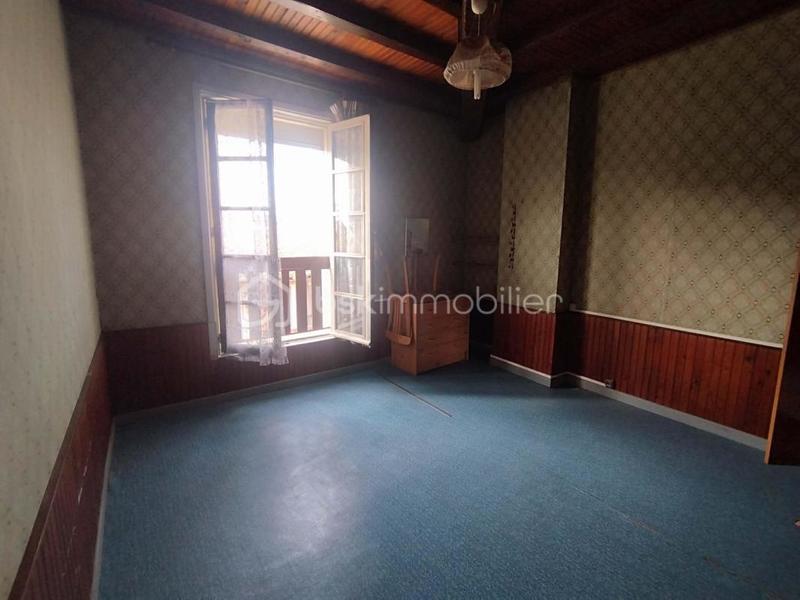 Maison de village - 300 m² - 11 pièces