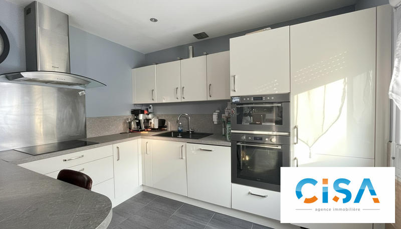 Maison - 128 m² - 7 pièces