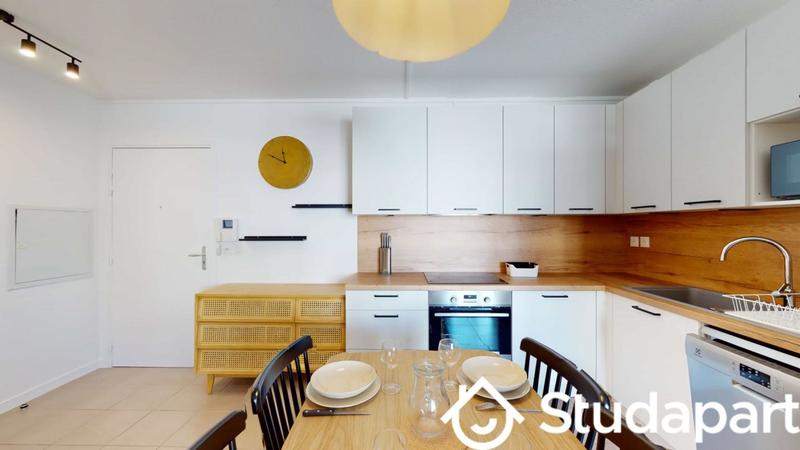 Chambre - 10 m² - 1 pièce