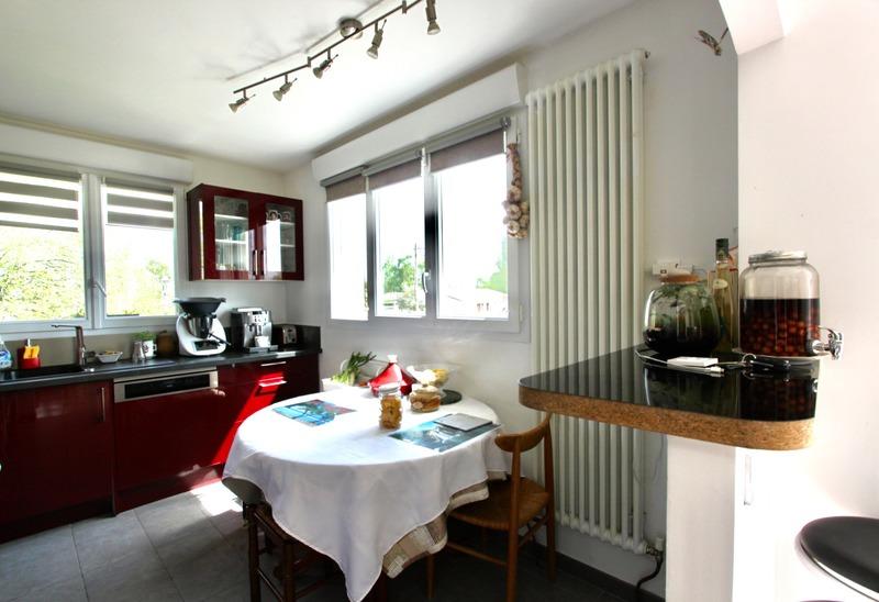 Maison - 175 m² - 9 pièces