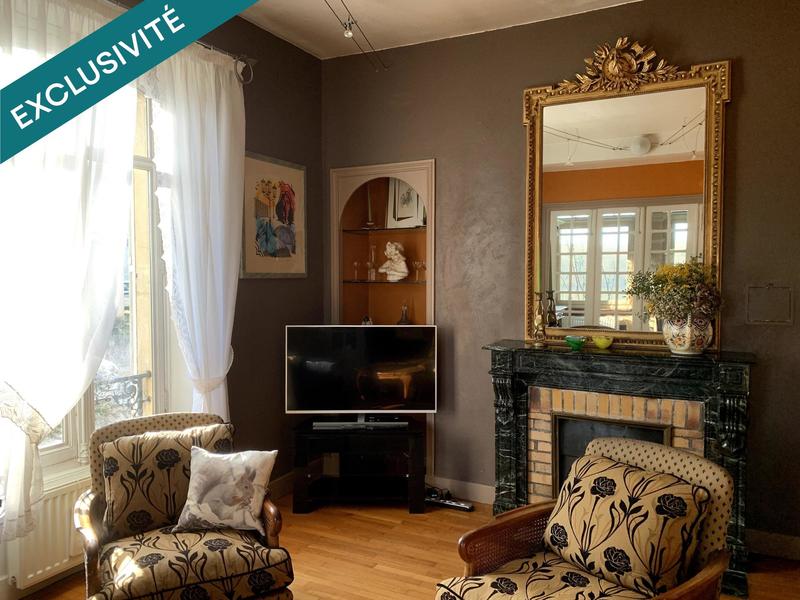 Maison - 274 m² - 11 pièces