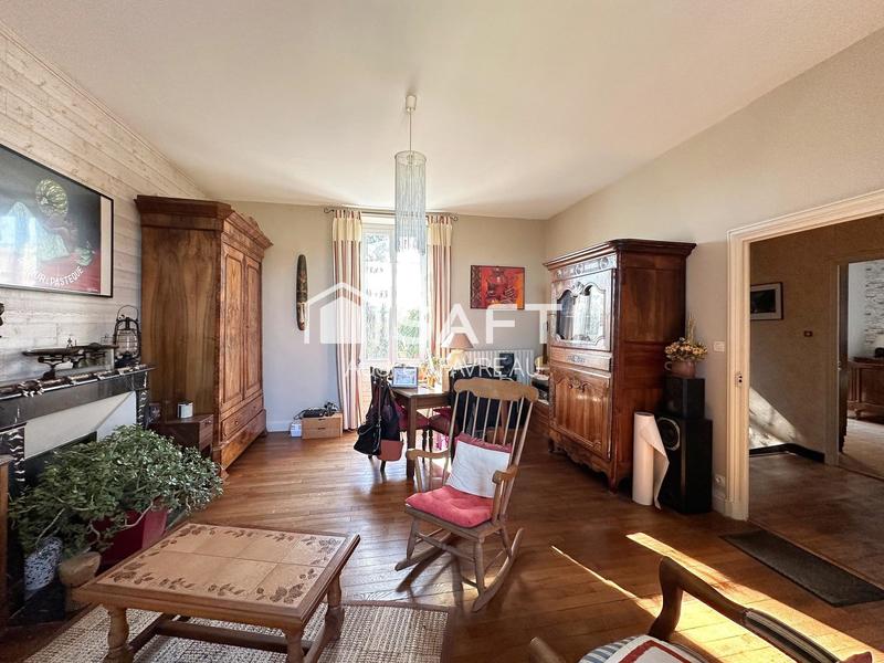 Maison - 142 m² - 6 pièces