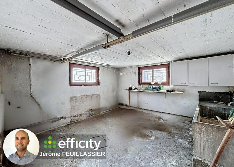 Maison - 90 m² - 5 pièces