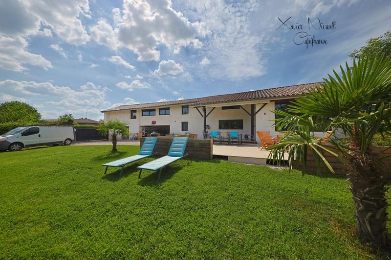 Maison - 160 m² - 5 pièces