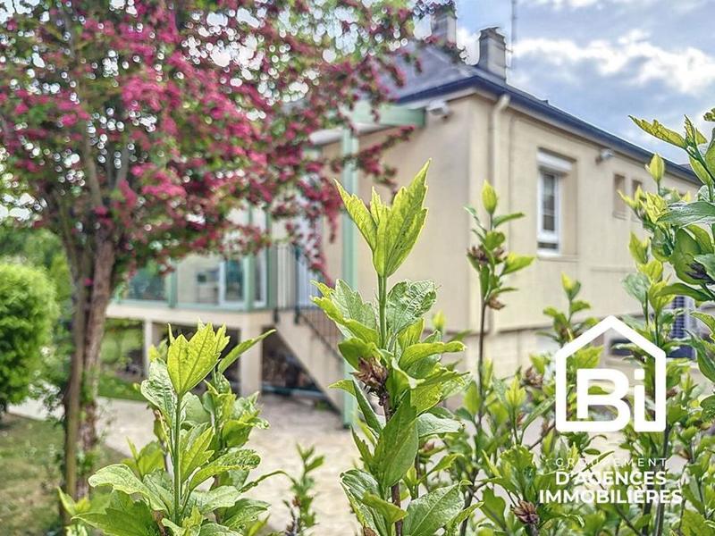 Maison - 90 m² - 4 pièces