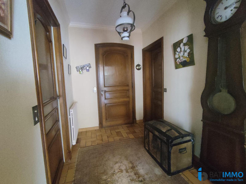 Maison traditionnelle - 195 m² - 10 pièces