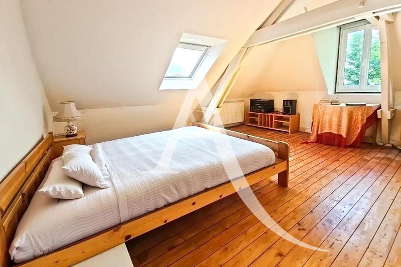 Maison - 182 m² - 5 pièces