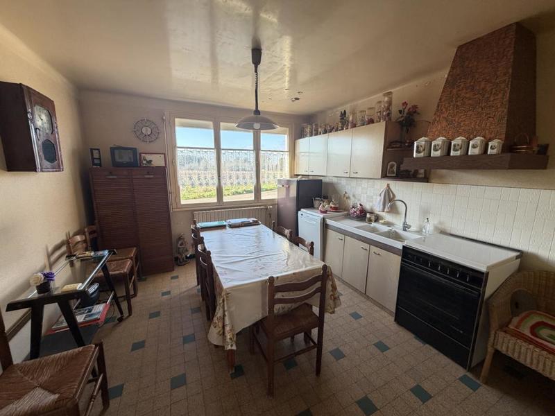 Maison - 96 m² - 5 pièces